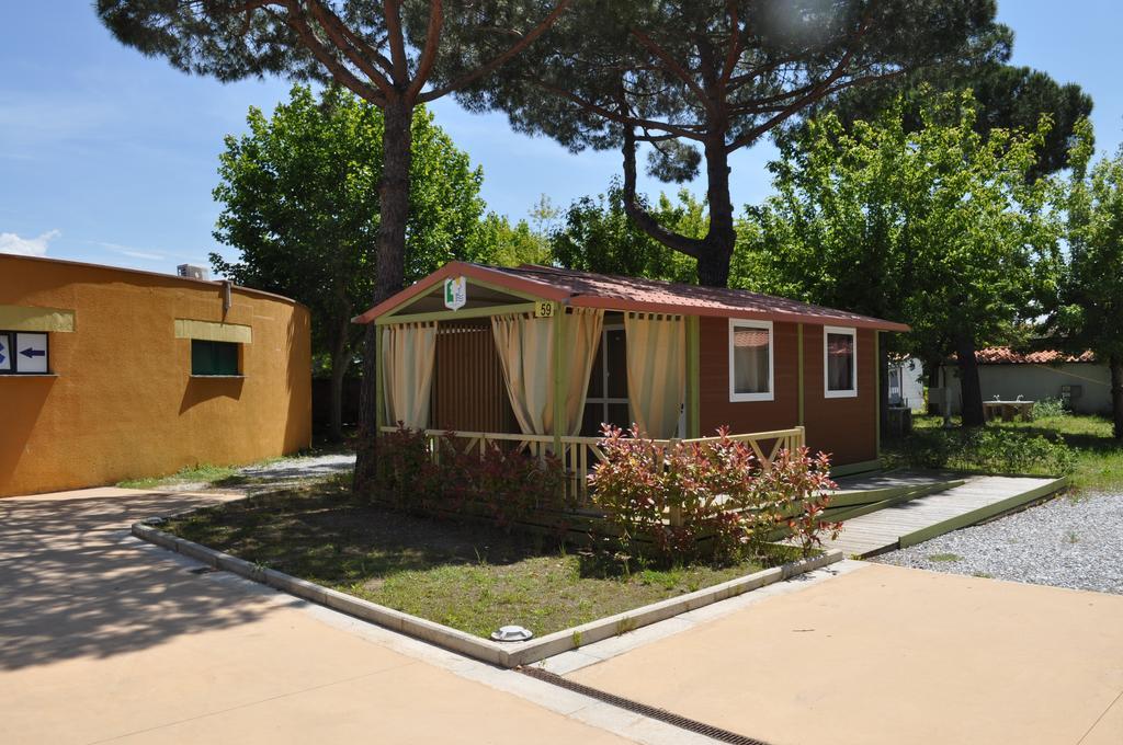 Готель Camping Versilia Mare Лідо-ді-Камайоре Екстер'єр фото
