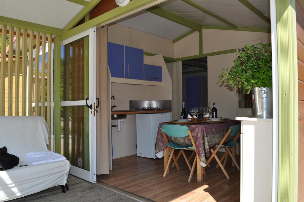 Готель Camping Versilia Mare Лідо-ді-Камайоре Екстер'єр фото